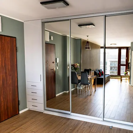 Triton In Apartment *