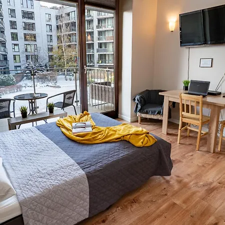 Triton In * Varşova