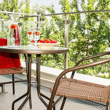 Triton In * Varšava